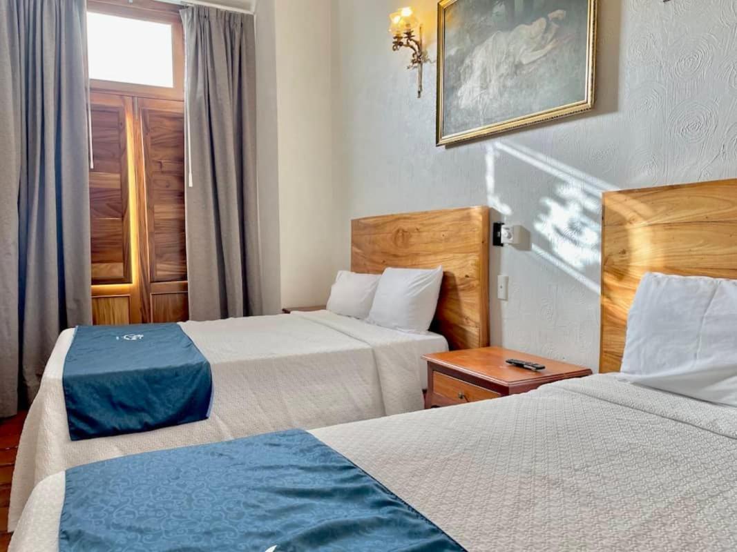 Hotel Frances Guadalajara Kültér fotó