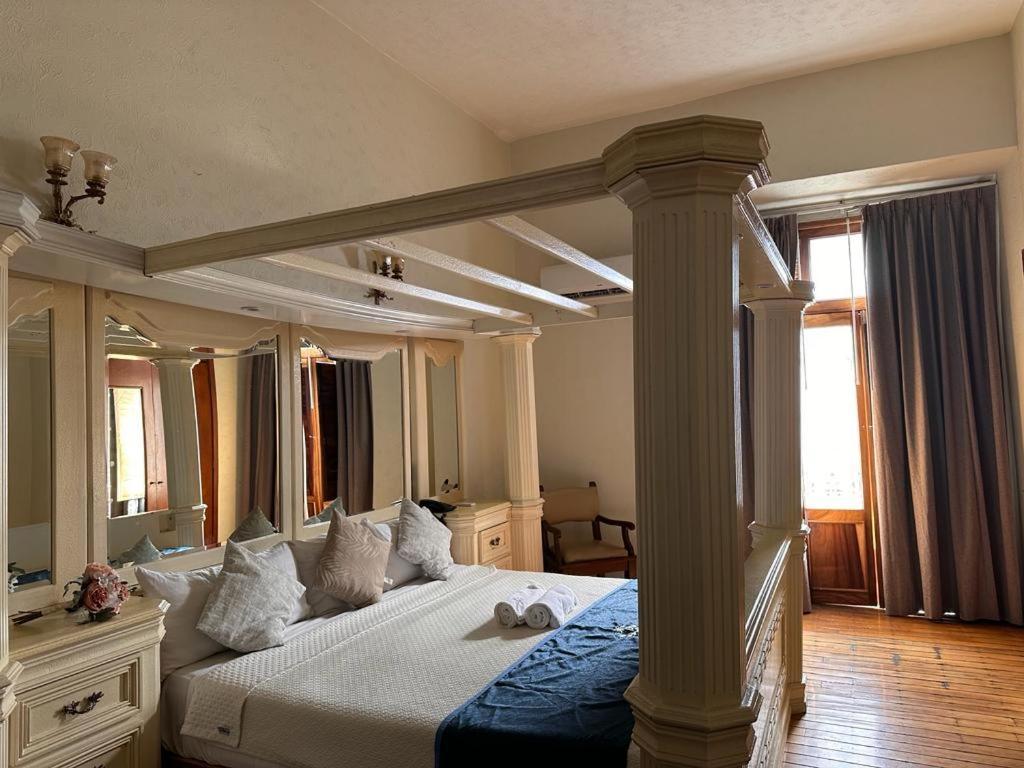 Hotel Frances Guadalajara Kültér fotó
